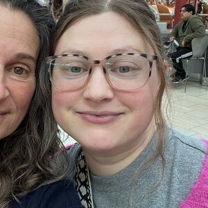 Meet your Posher, Casey